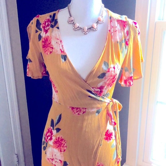 Floral Maxi Wrap Dress - Picture 3 of 10